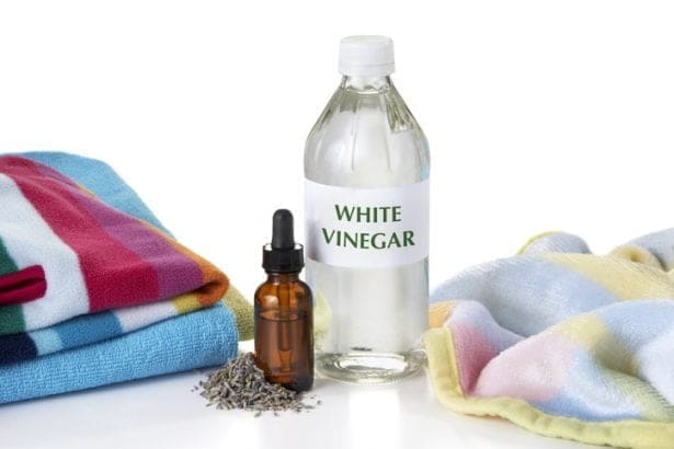 découvrez des astuces de grand-mère efficaces pour redonner tout son éclat à votre linge décoloré. retrouvez des conseils pratiques et naturels pour raviver les couleurs et préserver vos vêtements.