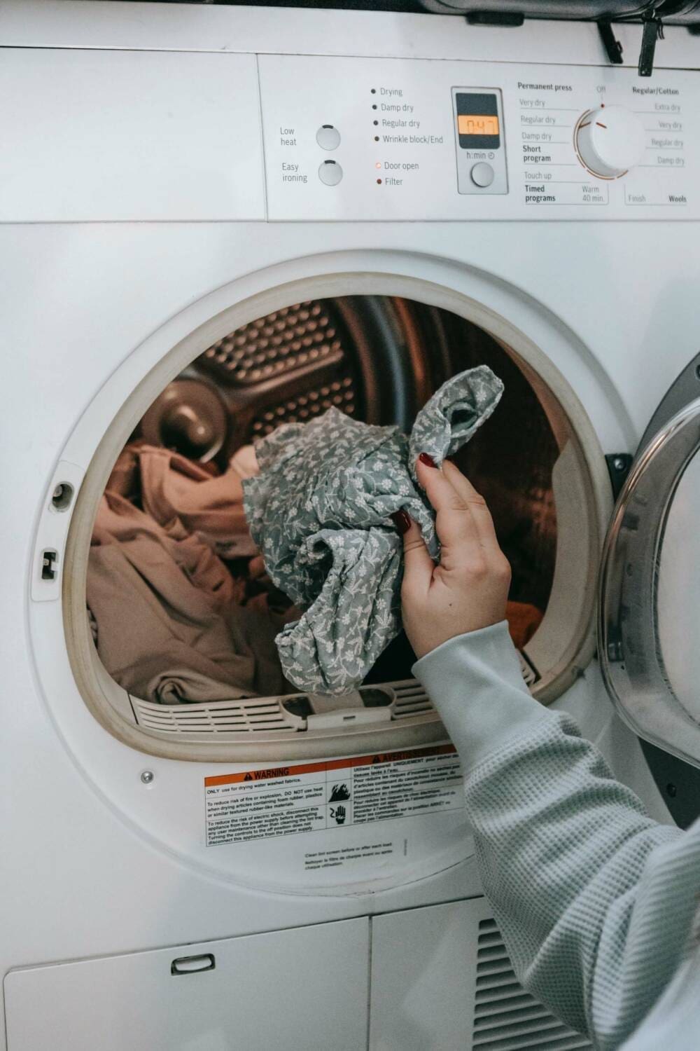 découvrez nos conseils pratiques pour l'entretien de votre lave-linge. assurez-vous d'une performance optimale et d'une longévité accrue grâce à des astuces simples pour nettoyer, détartrer et maintenir votre appareil en parfait état.