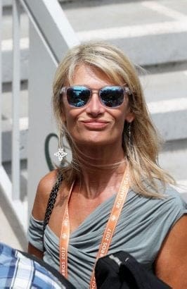 découvrez l'univers captivant d'isabelle camus, où l'amour se dévoile sous un jour énigmatique. plongez dans ses récits fascinants qui explorent les complexités des relations humaines, mêlant passion, mystère et émotions profondes.