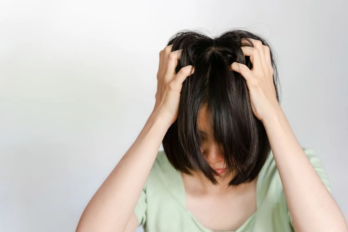 découvrez la signification spirituelle du cuir chevelu, une exploration fascinante des liens entre la santé capillaire et le bien-être intérieur. apprenez comment les tensions et les déséquilibres au niveau du cuir chevelu peuvent refléter des émotions et des états d'esprit profonds.