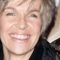 découvrez l'histoire de véronique jannot, célèbre actrice, qui à 67 ans, devient victime d'une arnaque choquante. plongez dans les détails de cette affaire qui met en lumière les dangers auxquels sont confrontées les personnalités publiques et comment elle tente de surmonter cette épreuve.