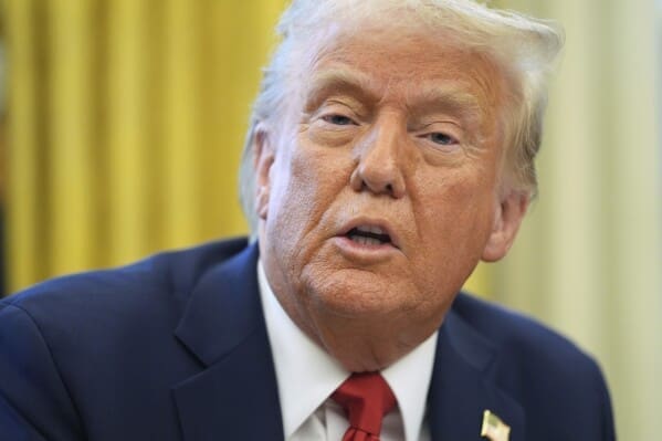 découvrez comment l'administration trump a influencé la situation en ukraine, en mettant en lumière les allégations de pillage et les implications géopolitiques complexes de ce conflit.