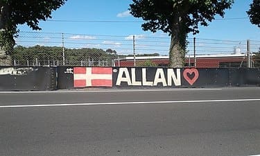 découvrez l'histoire poignante d'allan, un récit touchant sur l'abandon et la quête de rédemption. plongez dans ses émotions, ses luttes et son parcours vers un nouvel espoir.