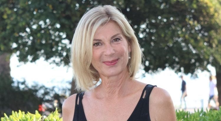 découvrez l'analyse de laroque sur la chirurgie esthétique : enjeux, conséquences et alternatives. un éclairage sur les motivations et les dangers de cette pratique dans notre société actuelle.