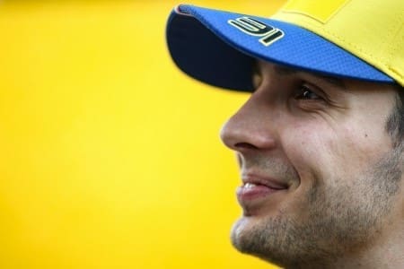 découvrez les sacrifices d'esteban ocon, pilote de formule 1, qui a surmonté de nombreux défis pour atteindre le sommet de sa carrière. plongez dans son parcours inspirant et les choix difficiles qu'il a dû faire pour réaliser son rêve.