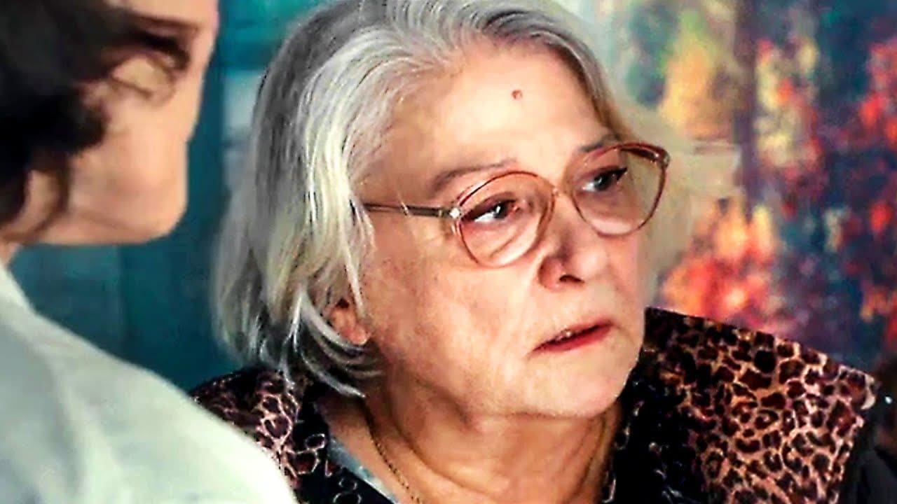 découvrez 'mystère familial', le nouveau roman de josiane balasko, une exploration captivante des liens complexes et des secrets enfouis au sein d'une famille. plongez dans une intrigue riche en émotions où l'amour, la trahison et la quête de vérité se mêlent pour nous révéler les facettes cachées de l'existence humaine.