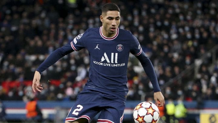 découvrez le parcours d'achraf hakimi au paris saint-germain, ses performances incroyables, son style de jeu unique et son impact sur l'équipe. plongez dans l'univers du foot et suivez l'évolution de ce joueur talentueux au sein du club français.