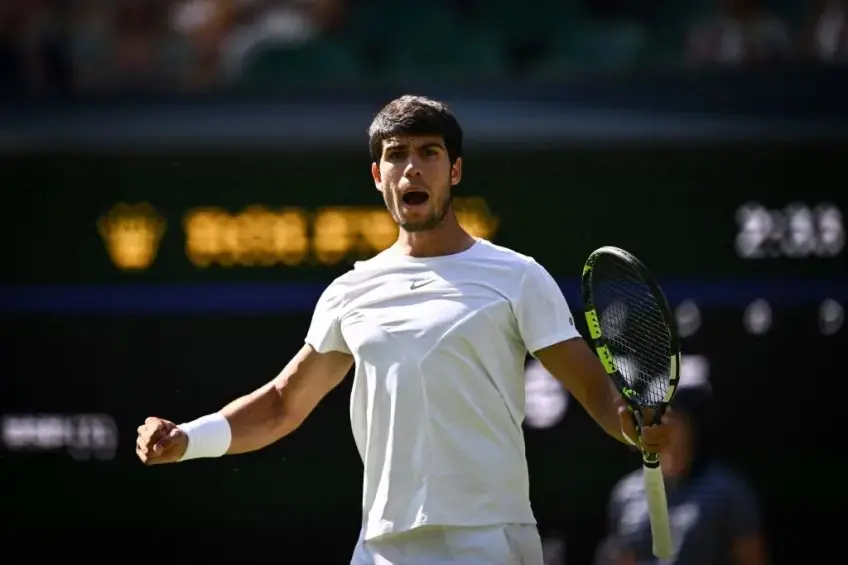 découvrez le parcours fascinant de carlos alcaraz à wimbledon à travers ce documentaire captivant. plongez dans l'univers du tennis professionnel et revivez les moments marquants qui ont marqué l'ascension de ce jeune prodige sur la scène mondiale.