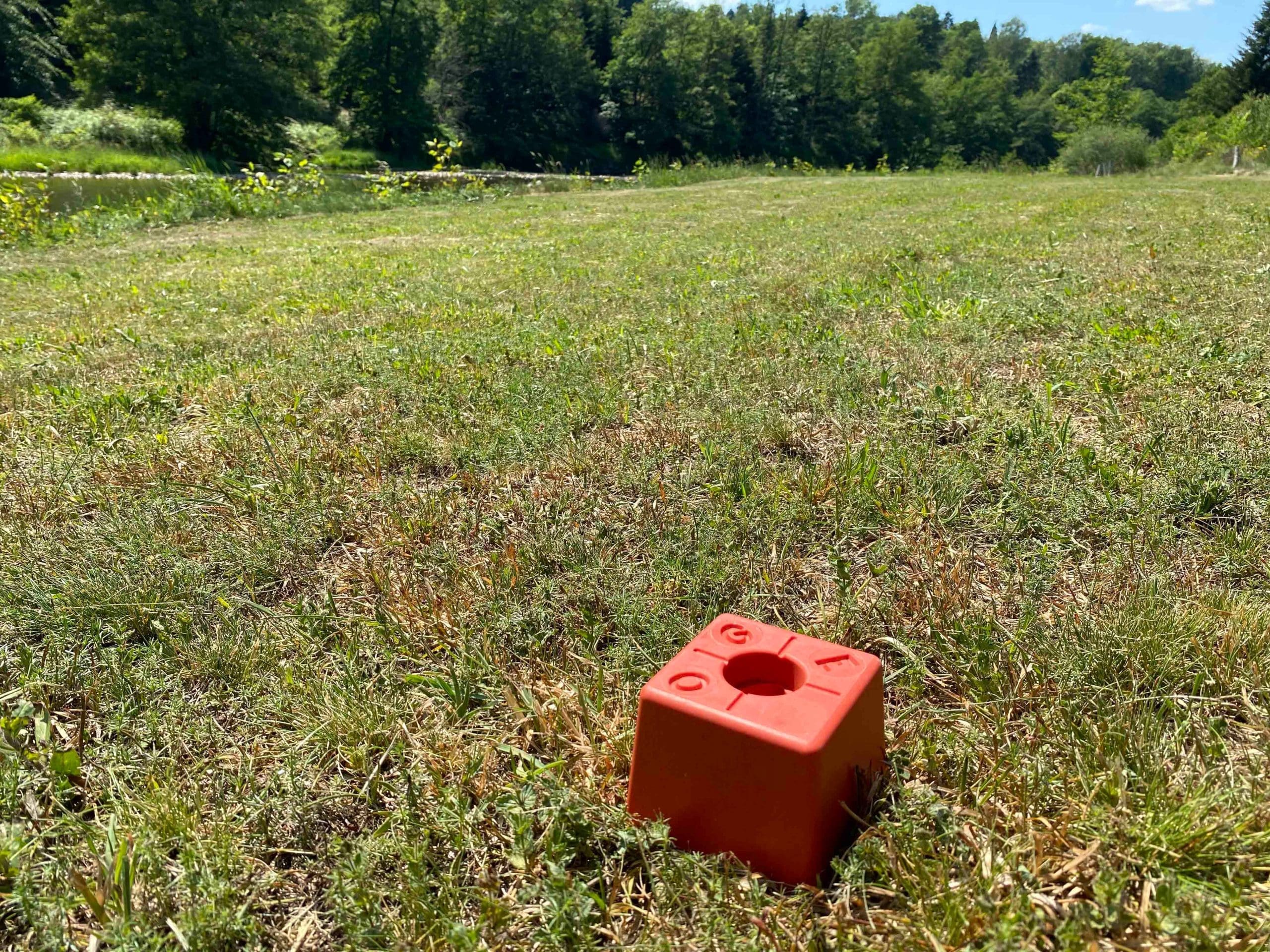 découvrez tout ce qu'il faut savoir sur le bornage de terrain : définition, importance, procédures à suivre et conseils pour éviter les litiges entre voisins. informez-vous sur les étapes clés pour délimiter votre propriété en toute légalité.