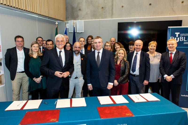 découvrez les opportunités passionnantes de collaboration en normandie, une région riche en culture, innovation et partenariats. ensemble, développons des projets durables et créatifs pour un avenir commun.