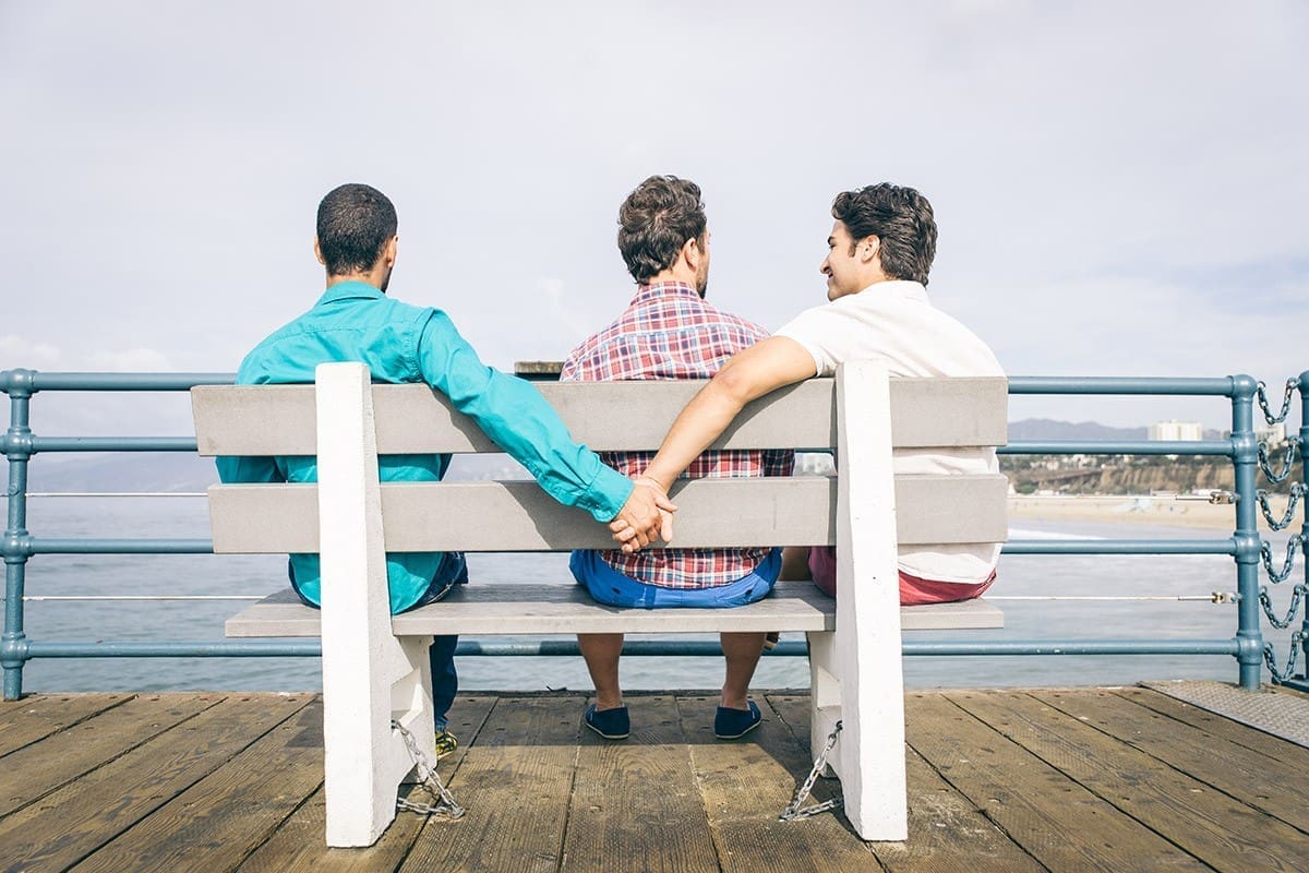 découvrez l'importance de la fidélité dans le couple, ses avantages et comment cultiver une relation saine et durable. apprenez à renforcer votre lien avec des conseils pratiques et des réflexions sur la confiance mutuelle.