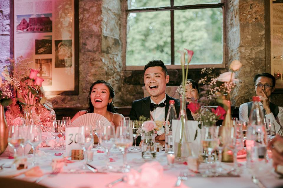découvrez l'univers fascinant des mariages chinois, un cérémonial riche en traditions et en symbolisme. explorez les rituels uniques, les costumes traditionnels, et les coutumes qui rendent chaque union inoubliable. plongez dans l'harmonie entre modernité et culture ancestrale pour un mariage exceptionnel.