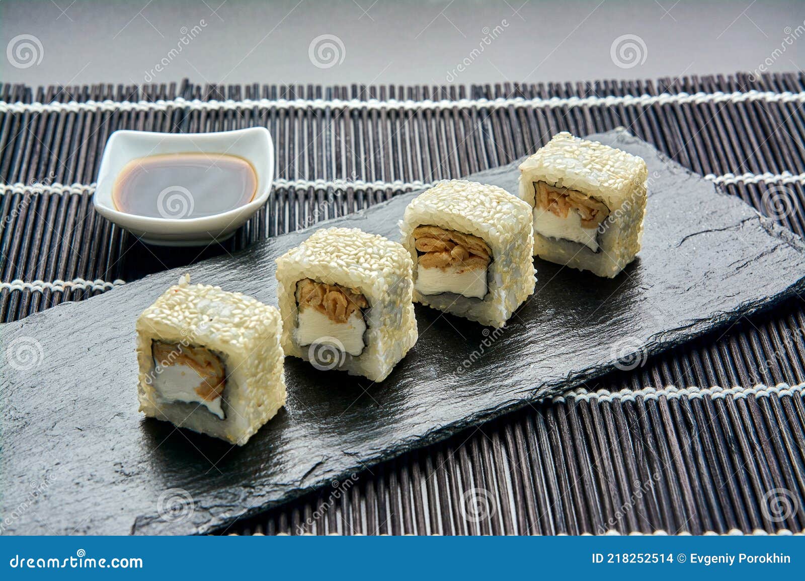 découvrez notre délicieuse omelette sésame, une recette savoureuse et originale qui allie la douceur des œufs à la légère croquant des graines de sésame. parfaite pour un repas rapide ou un brunch gourmand, cette omelette vous séduira par sa simplicité et son goût unique. à essayer sans tarder !