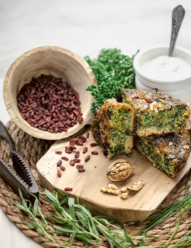 découvrez notre délicieuse omelette sésame, un plat savoureux qui allie la légèreté des œufs à la saveur unique des graines de sésame. parfaite pour un repas rapide, cette recette vous fera voyager en asie tout en étant facile à préparer chez vous. régalez-vous avec des ingrédients frais et des épices délicates pour une cuisson parfaite!