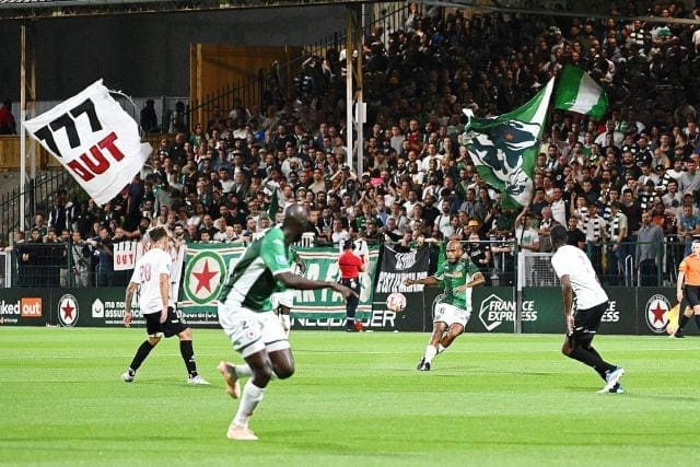 découvrez tout sur le rachat du red star, l'histoire passionnante de ce club de football emblématique, ses nouveaux investisseurs et les enjeux liés à son avenir sportif et financier. suivez les dernières actualités et analyses sur cette étape cruciale pour l'équipe.