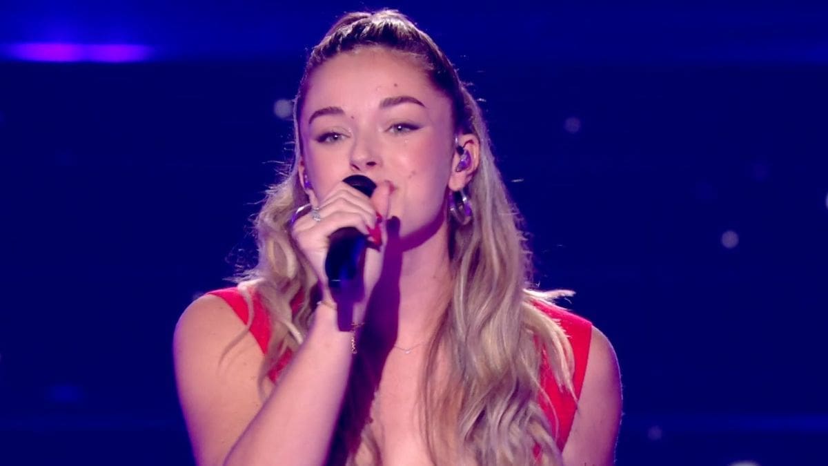 découvrez le retrait d'emma de la star academy : plongez dans les détails de son parcours, ses émotions et les raisons qui ont conduit à cette décision. restez informé sur les dernières nouvelles et réactions des fans.