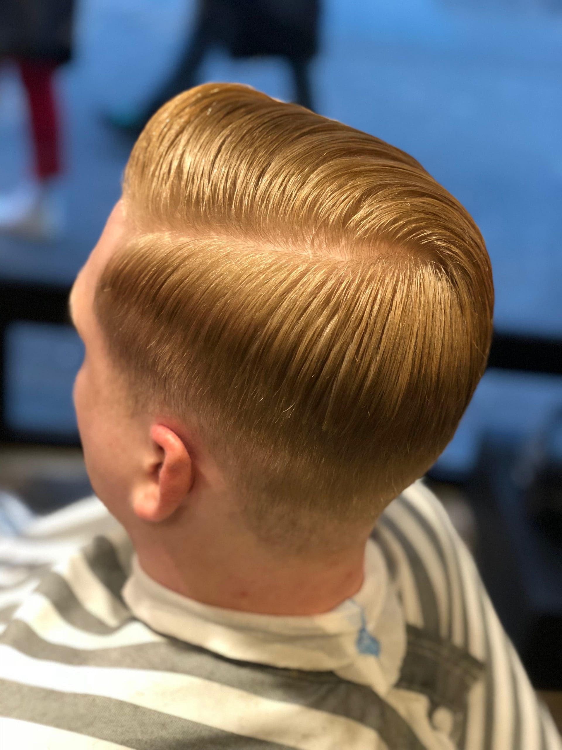 découvrez notre serviette chaude pour cheveux, l'accessoire idéal pour un séchage rapide et un soin en profondeur. sa technologie innovante permet de conserver la chaleur, favorisant ainsi un résultat professionnel tout en prenant soin de vos cheveux. offrez à votre chevelure la douceur et la chaleur qu'elle mérite.