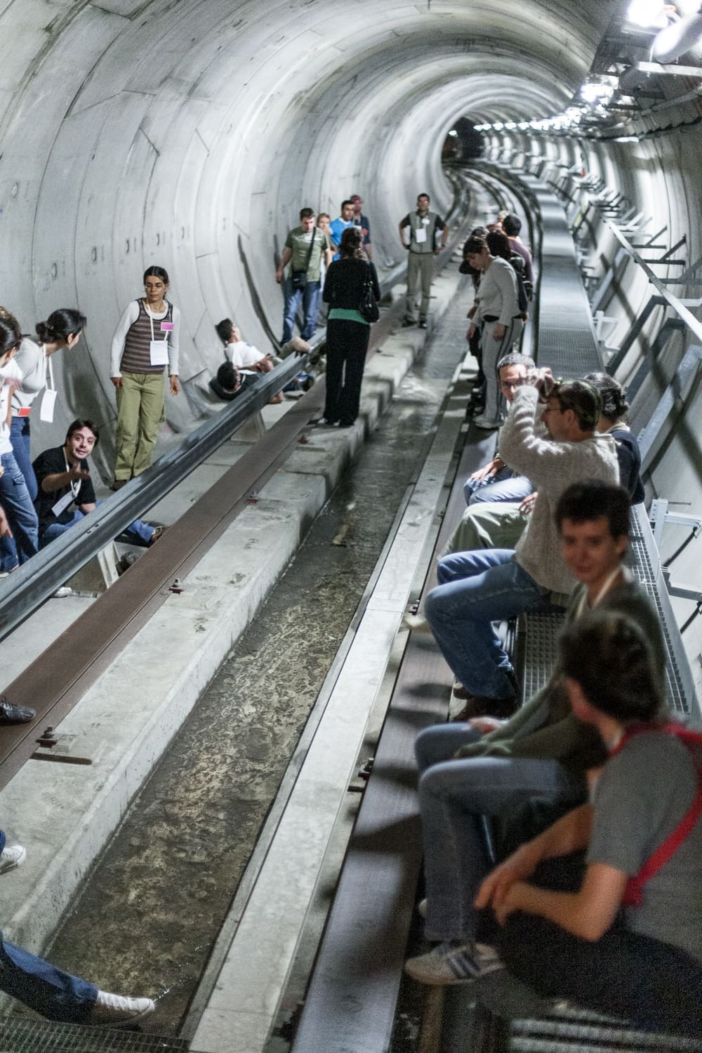 découvrez le tunnel de la préfecture à toulouse, un passage clé proposant un accès pratique au cœur de la ville. informez-vous sur son histoire, ses caractéristiques et son impact sur la circulation toulousaine.