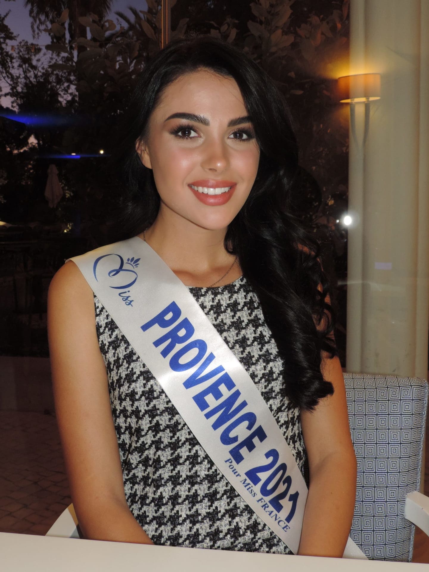 découvrez le parcours exceptionnel de marion navarro, une athlète courageuse qui a récemment remporté une victoire éclatante. plongez dans son histoire inspirante, ses défis et sa détermination, le tout au service de l'excellence sportive.