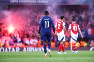 découvrez les ambitions de luis enrique avec l'arrivée d'ousmane dembélé au psg. analyse du projet footballistique et des enjeux autour de cette recrue phare du mercato. plongez dans les détails de l'intégration du joueur et les perspectives de l'équipe parisienne.