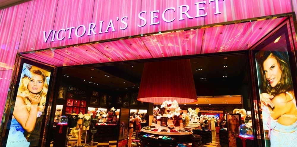 découvrez le magasin victoria's secret à lille, votre destination incontournable pour des lingerie et des produits de beauté de luxe. profitez d'une expérience shopping unique dans un cadre élégant, avec des conseils personnalisés et une vaste sélection de styles pour toutes les occasions. faites-vous plaisir ou trouvez le cadeau parfait dans notre boutique.
