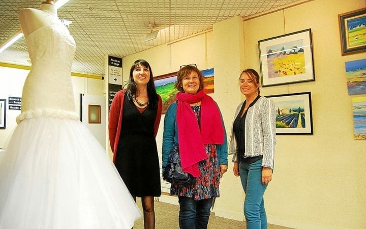 découvrez l'univers mystérieux d'un agent secret basé à concarneau. plongée dans une intrigue palpitante entre espionnage et aventures maritimes. suivez les péripéties de notre héros dans cette ville à la riche histoire.