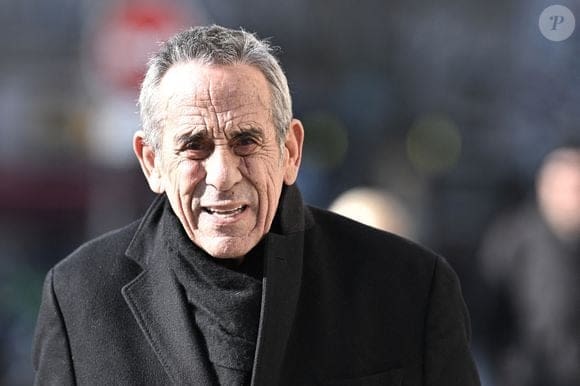 dans une récente déclaration, thierry ardisson s'excuse pour avoir établi une comparaison controversée entre gaza et auschwitz. dans cette meta description, découvrez les détails de ses propos et les réactions suscitées par cette analogie jugée déplacée.