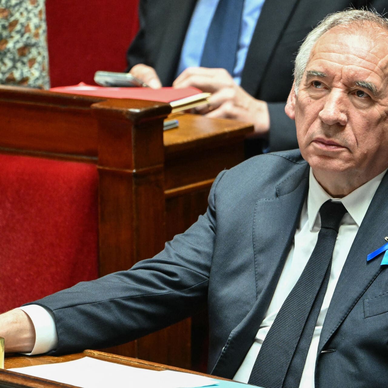 découvrez l'analyse approfondie de l'entretien entre françois bayrou et marine le pen, où les deux figures politiques abordent les enjeux clés de l'actualité française, les divergences de leurs visions et les perspectives futures. une rencontre essentielle pour comprendre les dynamiques politiques en france.