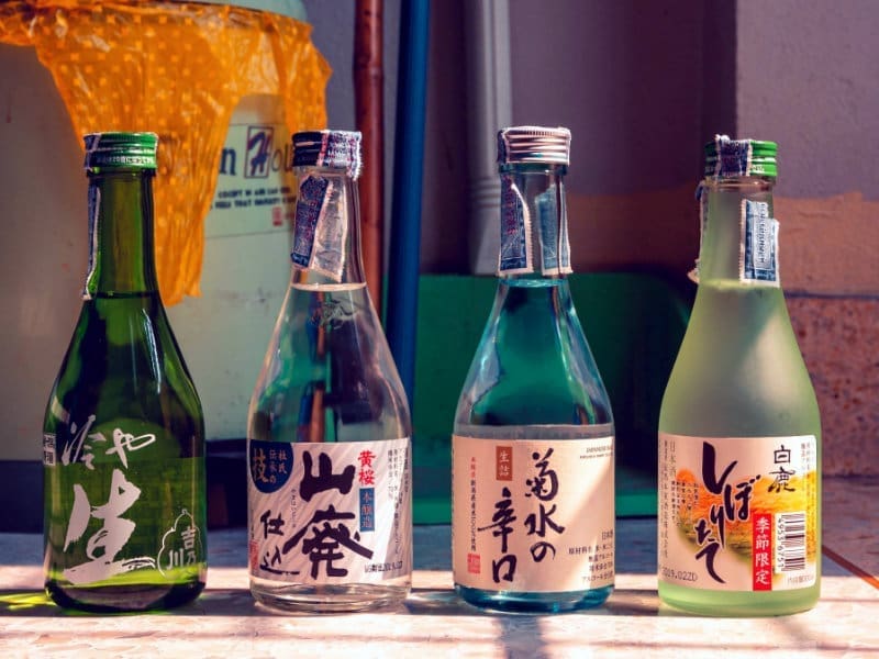 découvrez la boisson millénaire des japonais, une tradition séculaire alliant santé et plaisir. plongez dans l'univers fascinant de cette élixir aux bienfaits incomparables, symbole de la culture nipponne.