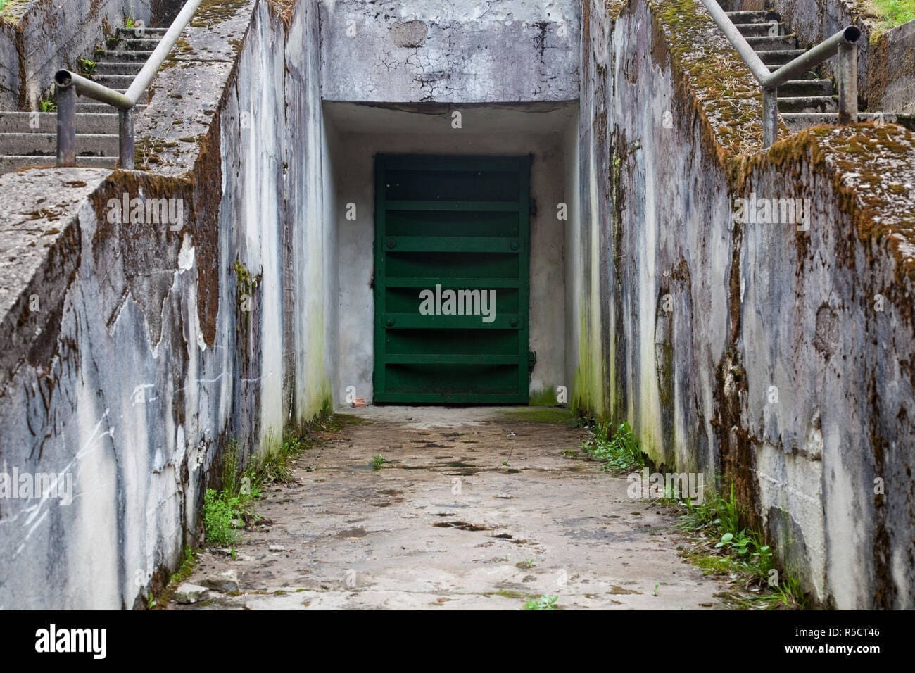 découvrez les mystères entourant les bunkers secrets : un voyage fascinant au cœur de leurs craintes et des légendes qui les entourent. explorez les histoires cachées, les bizzareries et les peurs humaines face à ces refuges souterrains.