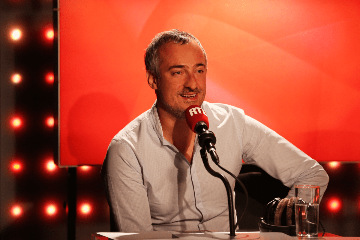 participez au célèbre concours des grosses têtes et testez vos connaissances sur l'humour et la culture générale. rejoignez-nous pour une soirée pleine de rires, de défis intellectuels et de bonne humeur, où les meilleures répliques et les esprits les plus aiguisés s'affrontent. soyez prêt à vous amuser et à découvrir d'incroyables talents !