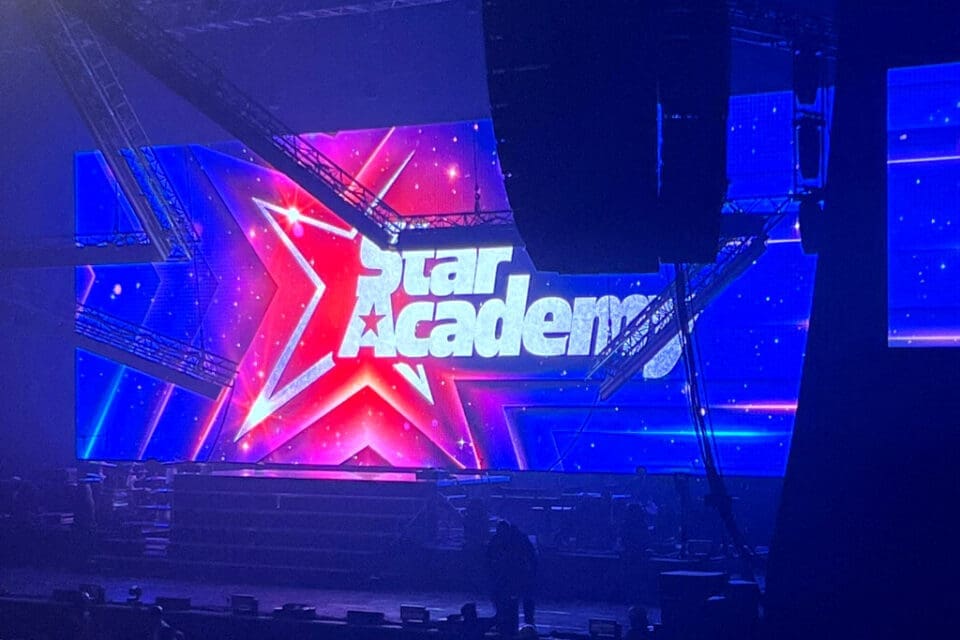 découvrez notre critique des concerts de star academy ! plongez dans l'univers musical des élèves avec des analyses détaillées, des performances mémorables et des émotions à fleur de peau. ne manquez pas notre retour sur cette expérience unique et vibrante.