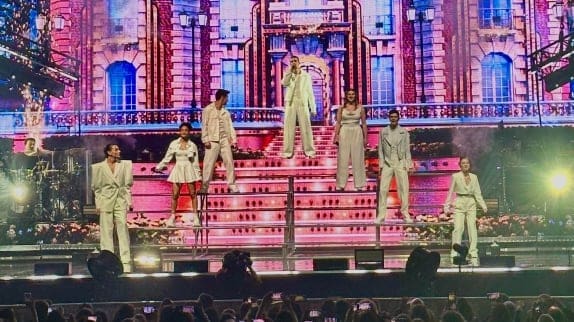 découvrez notre critique des concerts de la star academy : performances, ambiance, et moments mémorables. plongez dans l'univers des talents émergents et revivez l'émotion de ces spectacles uniques.