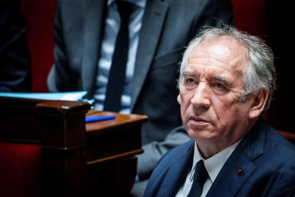 découvrez un dîner discret après l'événement de bayrou, une expérience culinaire raffinée dans un cadre intime. profitez d'une soirée paisible avec des plats savoureux et un service attentionné, idéal pour des conversations profondes et des moments inoubliables.