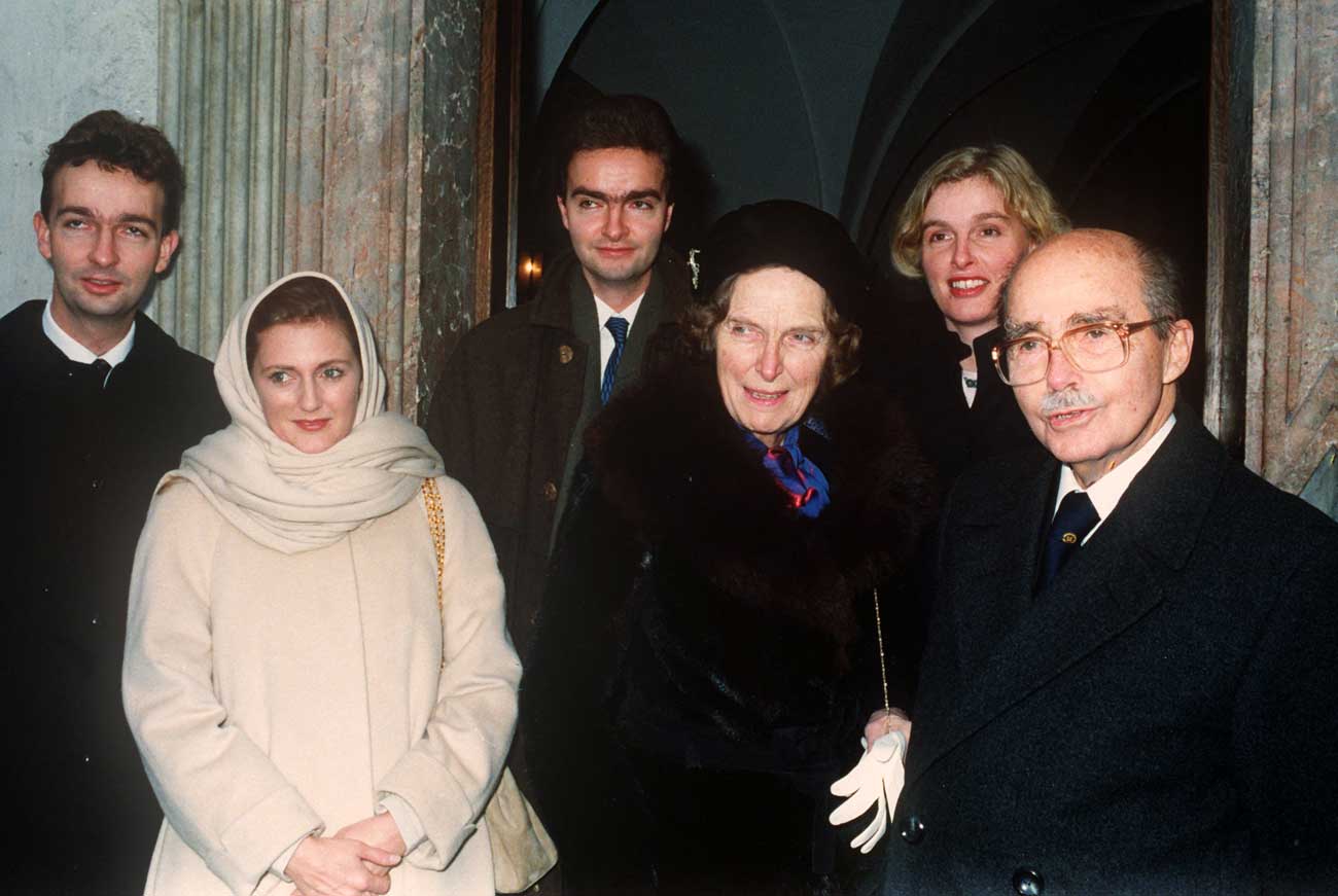 découvrez tout sur le divorce de l'archiduc alexander : les détails, les implications et les conséquences de cet événement marquant dans la haute noblesse. plongez dans les enjeux personnels et médiatiques qui entourent cette séparation.