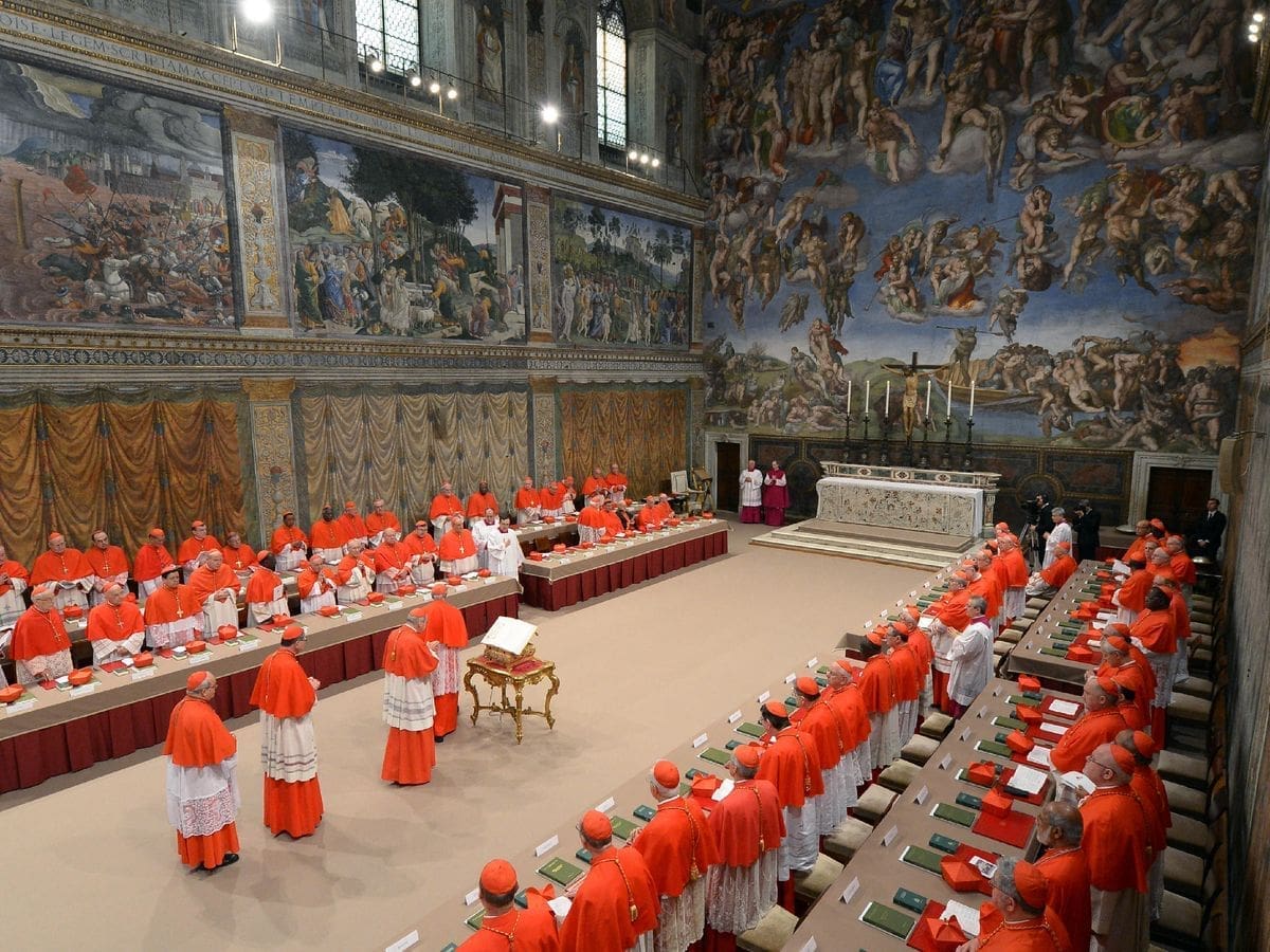 plongez au cœur des intrigues secrètes et des luttes de pouvoir au sein du conclave, où des milliers de secrets dessinent le destin de l'église. découvrez les mystères qui entourent cette réunion cruciale, où chaque vote pourrait changer le cours de l'histoire.