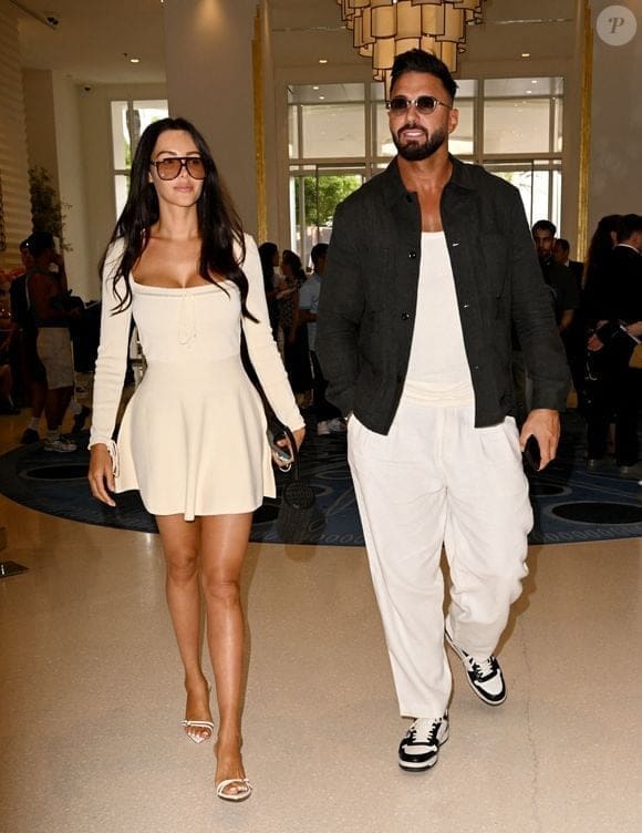 découvrez les raisons pour lesquelles nabilla et léna ont été rejetées à cannes en 2025. un événement médiatique qui suscite curiosité et débats autour de la célébrité et des attentes de la croisette.