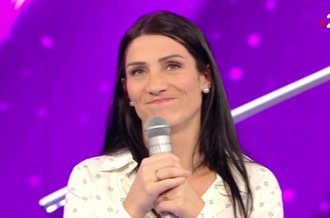 découvrez le parcours émouvant de natacha, participante charismatique de 'n'oubliez pas les paroles', et revivez ses moments forts sur scène. plongez dans son univers musical et ses adieux touchants qui ont marqué les fans.