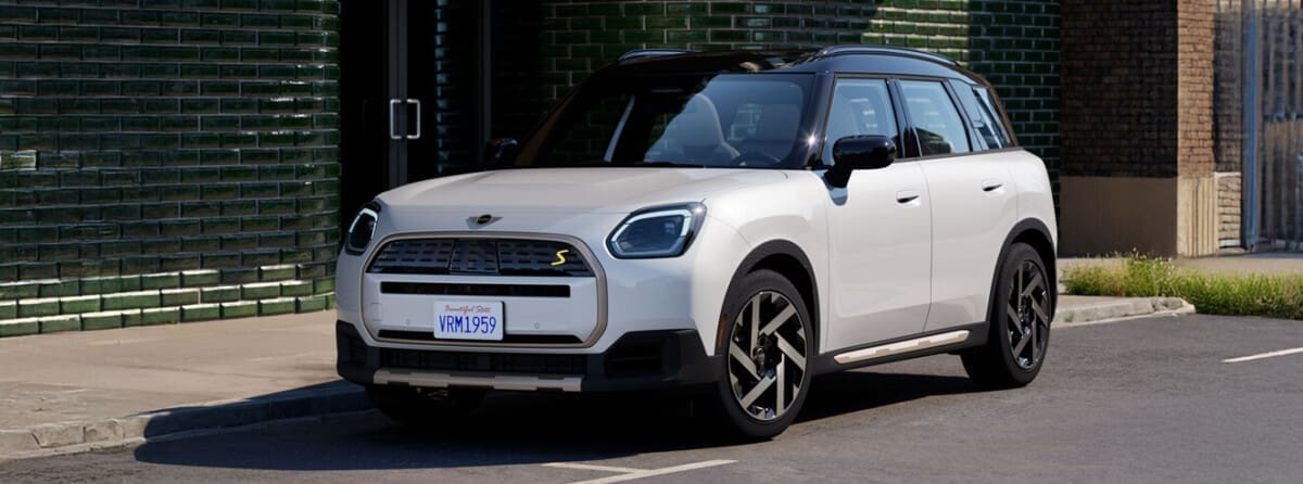 découvrez le nouveau modèle tesla compact, alliant design moderne, performance électrique révolutionnaire et technologie de pointe pour une conduite exceptionnelle en ville et sur route.