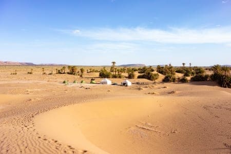 découvrez le mystère du nuage saharien secret, un phénomène atmosphérique fascinant qui influence le climat et l'écosystème. plongez dans l'univers de ces nuages énigmatiques et leur impact sur notre planète.