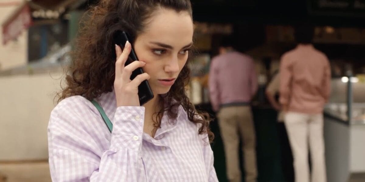 découvrez le résumé captivant de l'épisode 1955 de 'demain nous appartient', où les intrigues se mêlent aux drames familiaux, révélant des secrets et des rebondissements inattendus. ne manquez pas les moments clés qui marquent l'évolution des personnages dans cette série à succès.