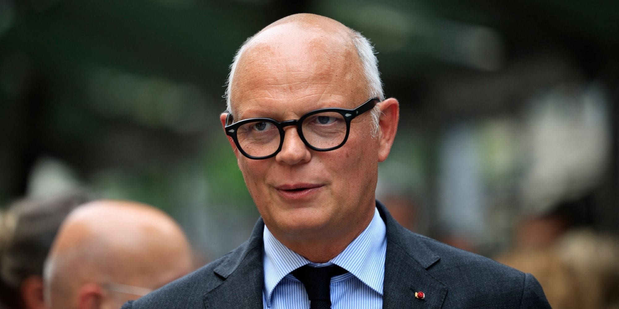 découvrez les dernières révélations d'édouard philippe, l'ancien premier ministre français, sur ses ambitions politiques et sa vision pour l'avenir. plongez dans les coulisses de la politique française et explorez les idées audacieuses qui façonnent le paysage actuel.