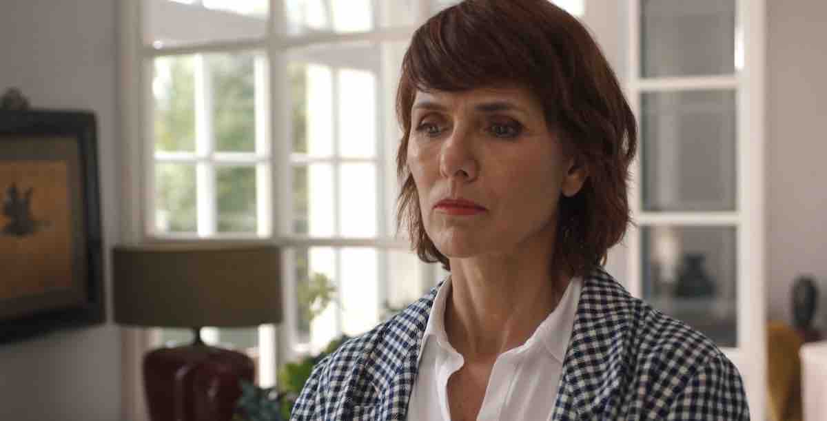 découvrez l'histoire intrigante de 'secret de famille' avec damien, où les mystères des relations familiales et les secrets enfouis refont surface. plongez dans une narration captivante qui explore les liens du sang, les non-dits et les révélations qui changent tout.