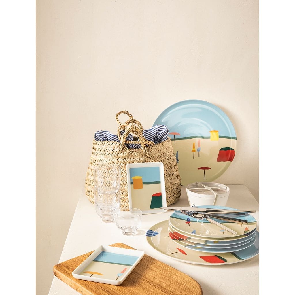 découvrez la table parfaite degrenne, alliant élégance et fonctionnalité pour sublimer votre décoration intérieure. idéale pour vos dîners entre amis ou en famille, cette table vous garantit des moments inoubliables autour d'un design raffiné.