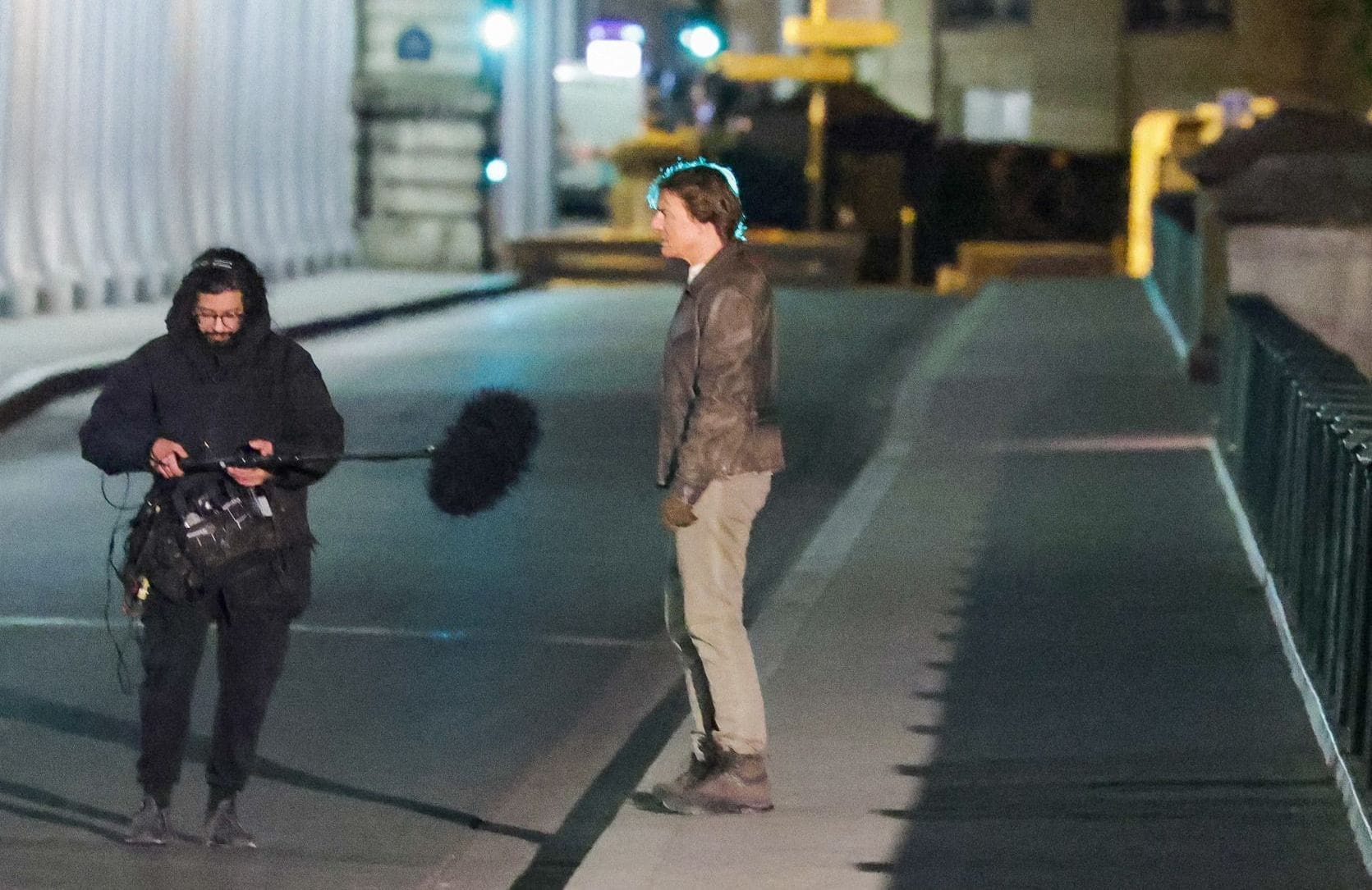découvrez l'astuce secrète de tom cruise qui fait sensation pour le tournage de mission impossible 8. plongez dans les coulisses de cette aventure explosive et apprenez comment l'acteur se prépare pour relever de nouveaux défis dans un film captivant.