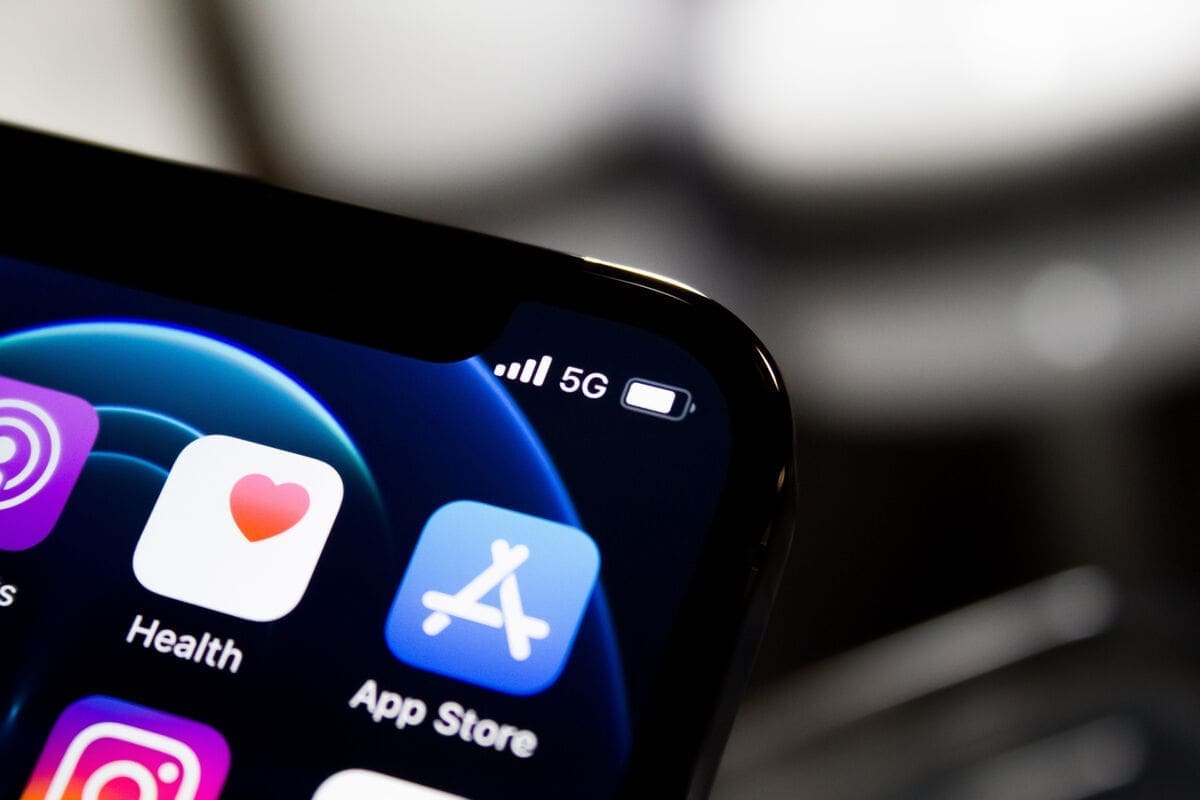 découvrez l'initiative secrète d'apple qui pourrait révolutionner l'avenir de l'iphone. plongée dans les innovations cachées et les projets futuristes qui façonnent le smartphone de demain.