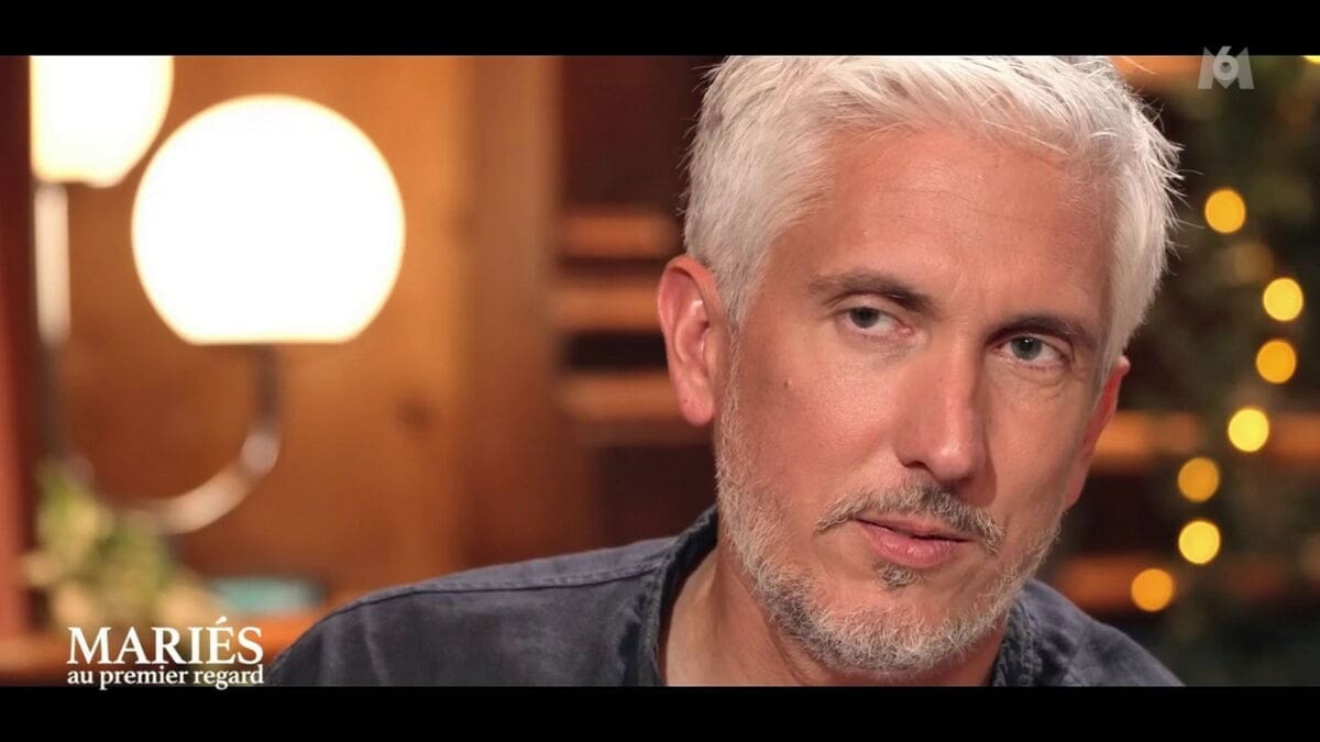 bruno choque les internautes avec ses commentaires audacieux sur coralie. découvrez les réactions enflammées et les débats en cours autour de cette polémique qui fait le buzz !