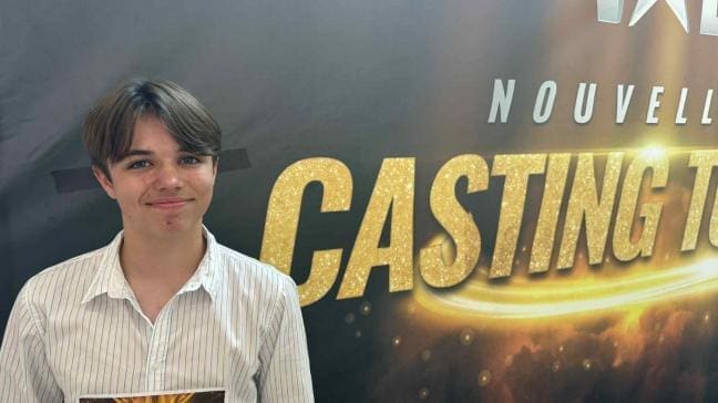 plongez dans l'univers fascinant d'ethan, un jeune fan passionné d'eden hazard, qui rêve de célébrité. découvrez l'histoire inspirante d'un adolescent dont la vie est bouleversée par sa passion pour le football et son idole, eden hazard, et comment il navigue à travers les défis de la célébrité et de l'admiration.