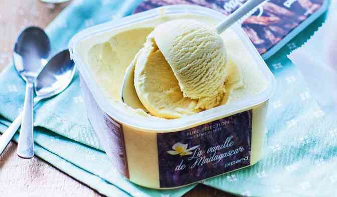 découvrez notre délicieuse sélection de glaces à la vanille, créées à partir des meilleurs ingrédients naturels. savourez un moment de fraîcheur et d'onctuosité avec chaque bouchée. parfaites pour tous les amateurs de douceurs !