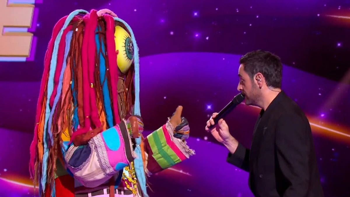 découvrez l'univers fascinant de l'identité à travers la porcelaine, où célébrités et artworks se rencontrent. plongez dans une exploration artistique qui mêle glamour et tradition, révélant comment la porcelaine devient le reflet d'histoires célèbres et d'identités uniques.